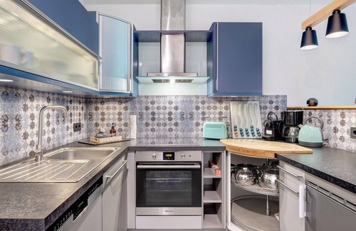 Region Hannover District Apartment | Apartment 'Lüttke Stoben Am Steinhuder Meer' with Balcony and Wi-Fi