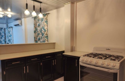 Georgetown House | Apartment Luxe Next to Malls Central Location