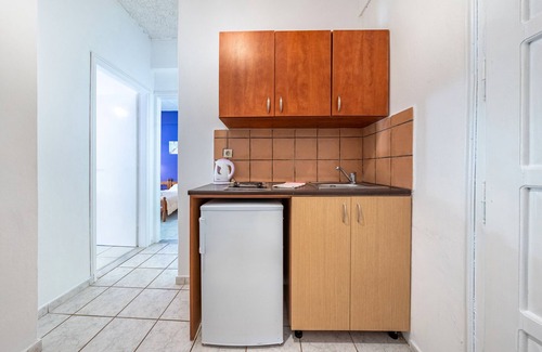Notos Apartment | Apartment 'Maltas' with Shared Terrace, Wi-Fi and Air Conditioning