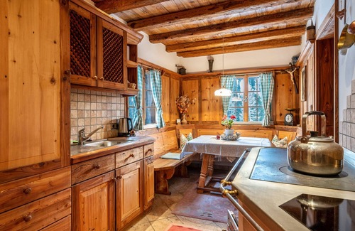 Renon Apartment | Apartment 'Manuelas Hofschank' with Mountain View, Private Terrace and Wi-Fi
