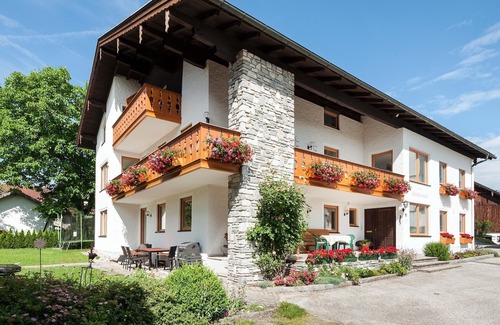Waging am See Apartment | Apartment Margerite, up to 2 persons, upper floor, 35 sqm