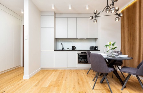 Mirow Apartment | Apartment Mennica Residence 114 Prestige in Warsaw with balcony