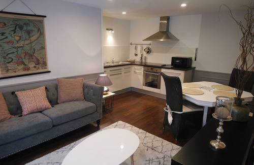 Portbail Apartment | Apartment-Modern-Ensuite with Shower-ISLE1
