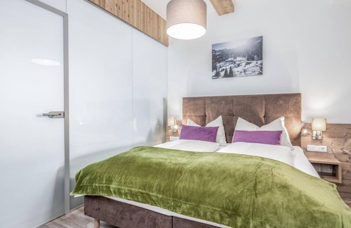 Weisspriach Bed & Breakfast | Apartment mountain panorama - Chalet village Fanningberg