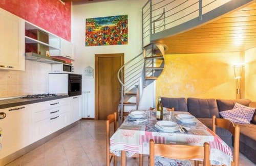 Ponti sul Mincio Apartment | Apartment near Peschiera del Garda in residence with pool and free wifi