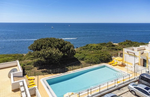 Benagil House | Apartment near Praia do Carvalho Beach