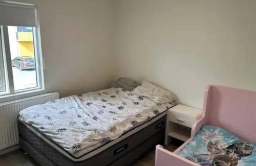 Innri-Njarthvik Apartment | Apartment near the airport