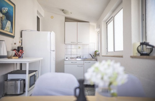 Vrpolje Apartment | Apartment near the beach,2 bedrooms,2 bathrooms, Makarska