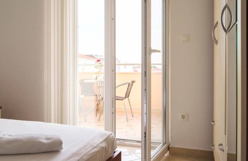 Promajna House | APARTMENT NEDO SIX
