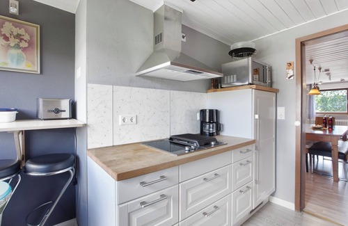 Bad Saeckingen Apartment | Apartment 'Nette Hütte' with Shared Garden and Wi-Fi