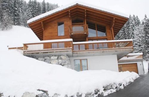 Zweisimmen Apartment | Apartment Nubes- Chalet by Interhome