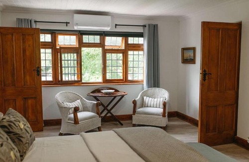 Graaff-Reinet Apartment | Apartment on 42 Bourke Street