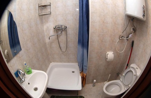 Nizhnyaya Maksakovka Apartment | Apartment on Ordjonikidze 17