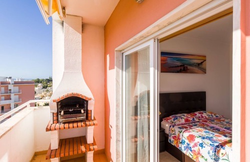 Armacao de Pera Apartment | Apartment on the outskirts of Armacao de Pera with sea view.
