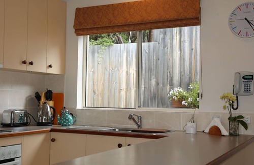 Lenah Valley Apartment | Apartment on the edge