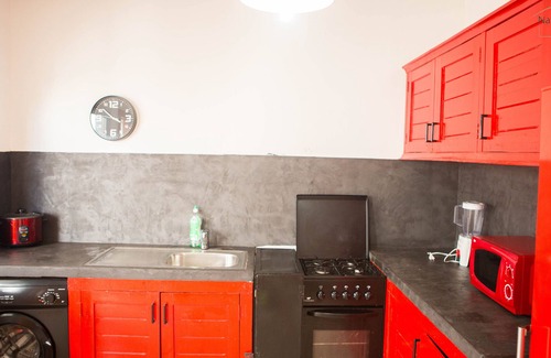 Yaounde Apartment | Apartment on the first floor, WIFI, air conditioned