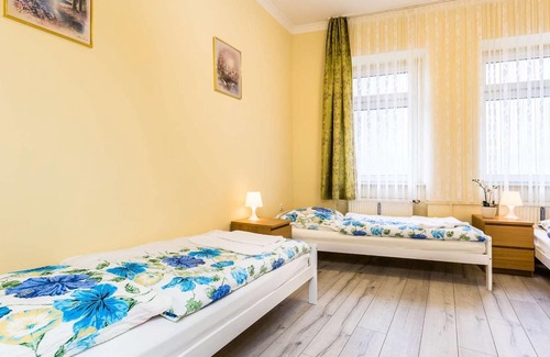 Muelheim Apartment | Apartment on the ground floor (W4) - 3 single beds