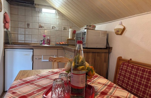 Unkeroda Condo | Apartment on the Rennsteig, located directly at Eisenach, on the southern slope of the Wartburg
