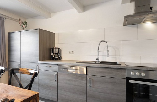Oesterwurth House | Apartment 'Op´n Doerp' with Private Terrace, Private Garden and Wi-Fi