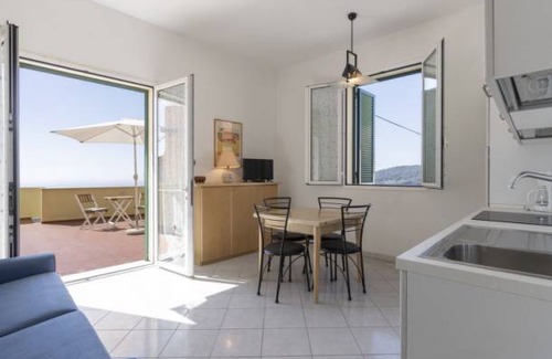 Chiappa Apartment | Apartment Origano in San Bartolomeo al Mare - 4 persons, 1 bedrooms