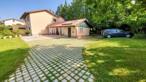 Nova Gorica Apartment | Apartment Otava