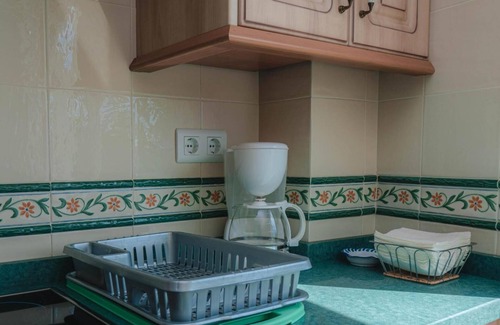 Valverde del Camino Apartment | Apartment 'Pepita Feria' with Balcony, Wi-Fi and Air Conditioning