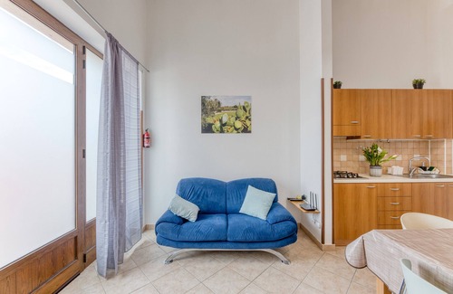Acquarica del Capo Apartment | Apartment 'Pamela' with Private Terrace, Wi-Fi and Air Conditioning