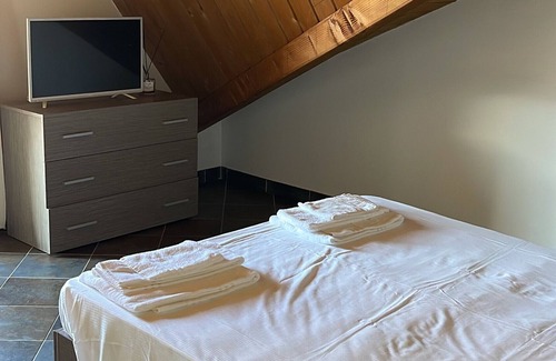 Fisciano Apartment | Apartment 'Parco San Lorenzo 4' with Balcony