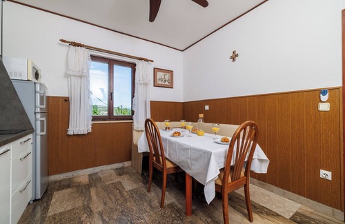 Poljica Apartment | Apartment Petar (60991-A1) - Poljica