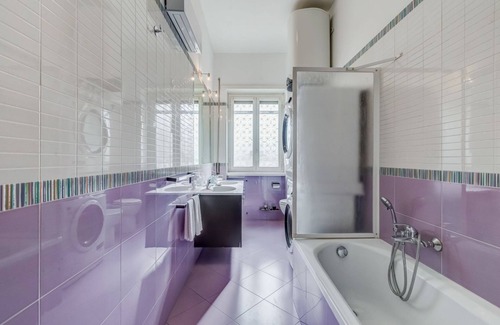 Pigneto Villa | Apartment Pigneto - Three Bedroom Villa, Sleeps 9