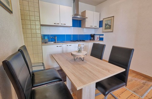 Podkoren Apartment | Apartment Planica 1 with a garden & a hot tub