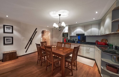 Klosters-Serneus Apartment | "Apartment Platzerschof" with Wi-Fi