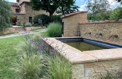 Montefollonico Apartment | Apartment 'Podere La Paolina Cottage' with Mountain View, Private Terrace and Wi-Fi