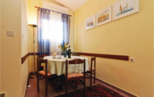 Podgradina House | Apartment Podgradina With Sea View 01