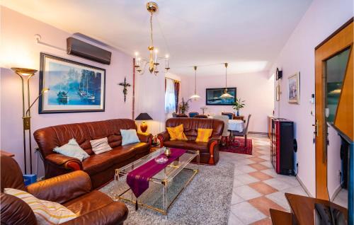 Podgradina House | Apartment Podgradina With Sea View 01