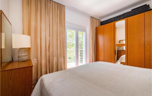 Podgradina House | Apartment Podgradina With Sea View 01