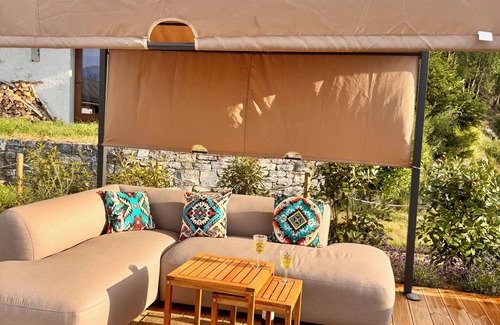 Granges Apartment | Apartment Poppy - Daillet - under 5’s freenChill hike bike golf ski you choose!