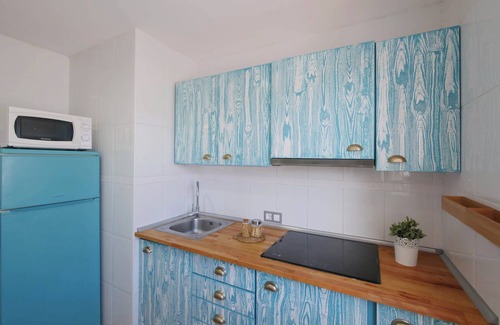Cala Marcal Apartment | Apartment Posidonia close to the Sea with Wi-Fi & Balcony