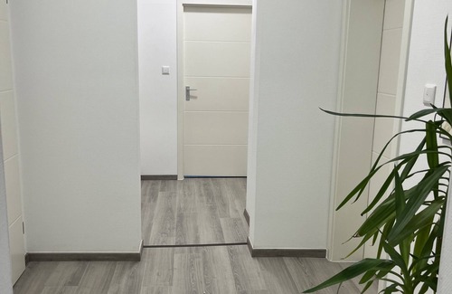 Bad Homburg v.d. Hoehe Apartment | Apartment-Private Bathroom-Business-Street View