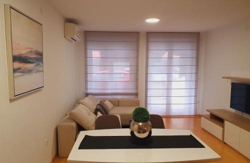 Valdebek Apartment | Apartment Pula Hills