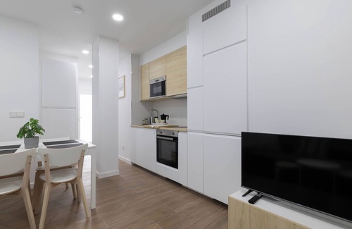 Rates Apartment | Apartment 'Ría De San Cosme María' with Mountain View, Shared Garden and Air Conditioning
