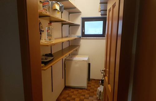 Markt Einersheim Apartment | Apartment 'Reblaus' with Private Terrace and Wi-Fi