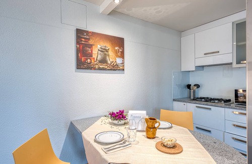 Fontanelle Apartment | Apartment 'Residence Margherita - Bouganwille' with Sea View, Wi-Fi and Air Conditioning