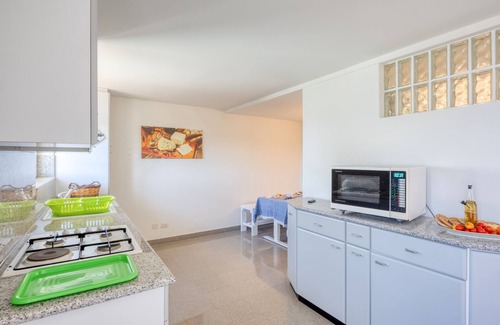 Fontanelle Apartment | Apartment 'Residence Margherita - Biancospino' with Sea View, Wi-Fi and Air Conditioning
