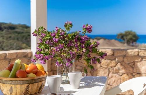 Trinita d'Agultu e Vignola Apartment | Apartment 'Residenza La Marina' with Sea View, Terrace & Wi-Fi