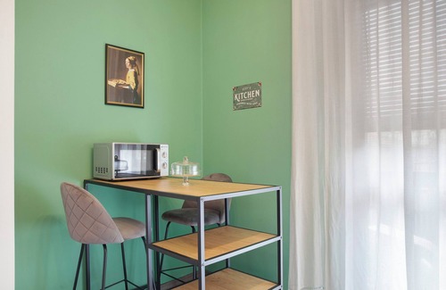 Morbegno Apartment | Apartment 'Rifugio Di Sebi' with Mountain View, Wi-Fi and Air Conditioning