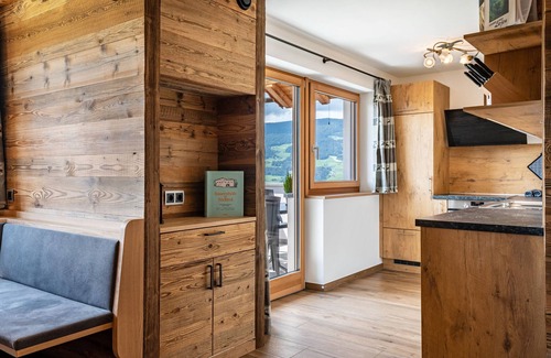 Lajen Apartment | Apartment 'Rodererhof Lajen Apt Raschötz' with Mountain View, Balcony and Wi-Fi