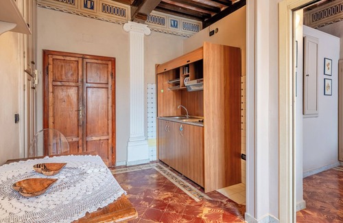 Cascine-La Croce Apartment | Apartment 'Romantic Suite Near Pisa Lucca' with Wi-Fi and Air Conditioning