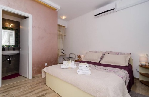 Gorica House | Apartment & Room Lady O - Double Room with Terrace