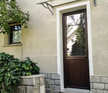 Postojna Apartment | Apartment & rooms Grmek